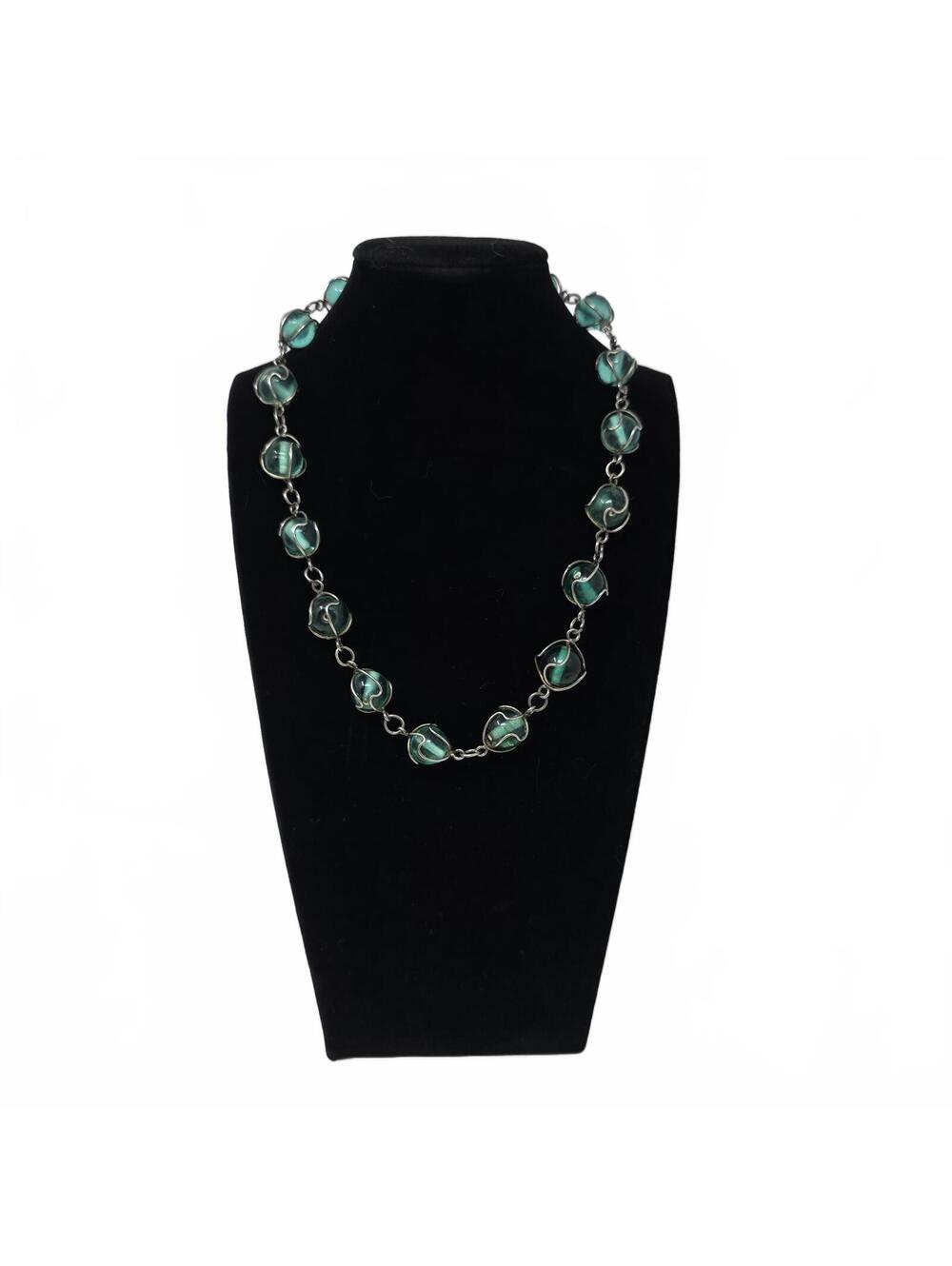 Vintage Green Glass Beaded Necklace Wire Wrapped Silver Tone 18 Inch